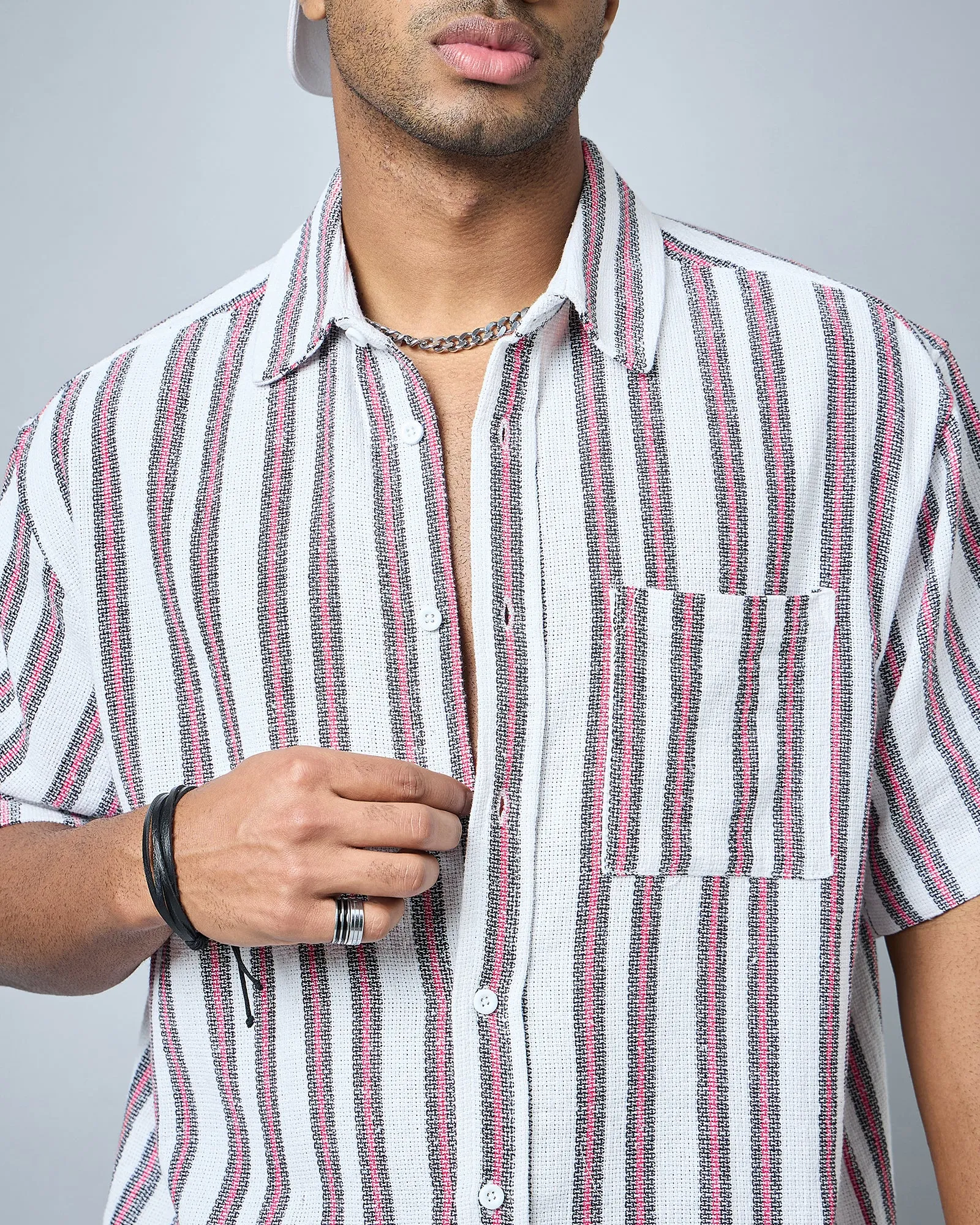 Chimpaaanzee Men White & Red Oversized Shirt