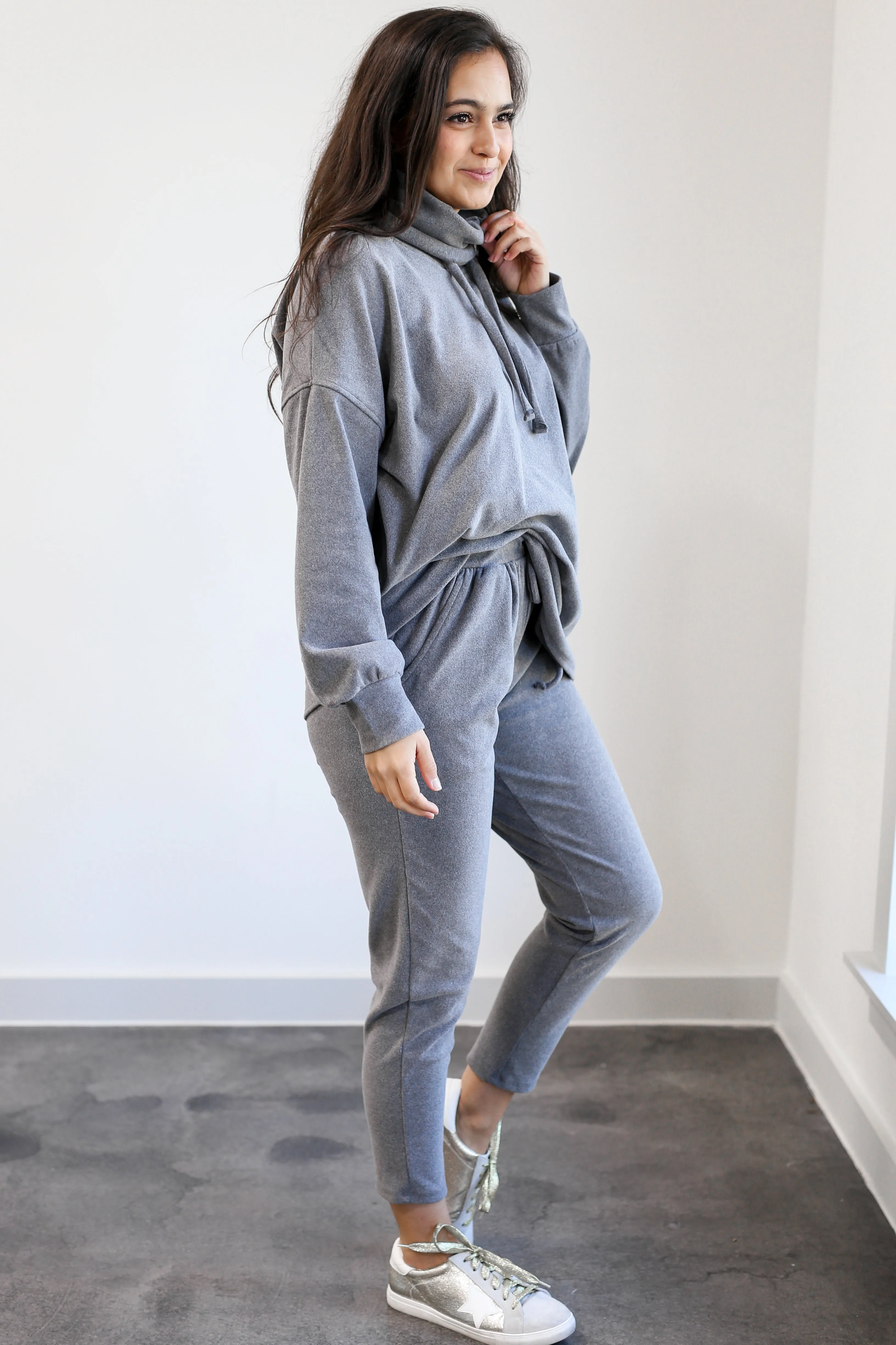 Cozy On The Run Shift Top In Charcoal