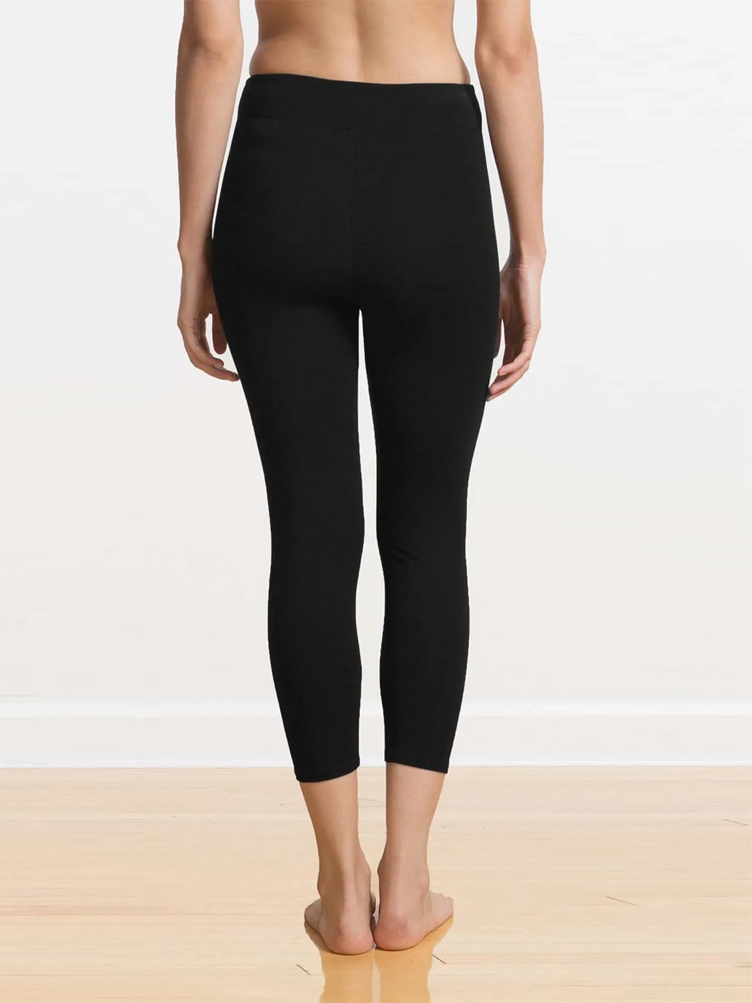 Lucy mid-rise capri legging