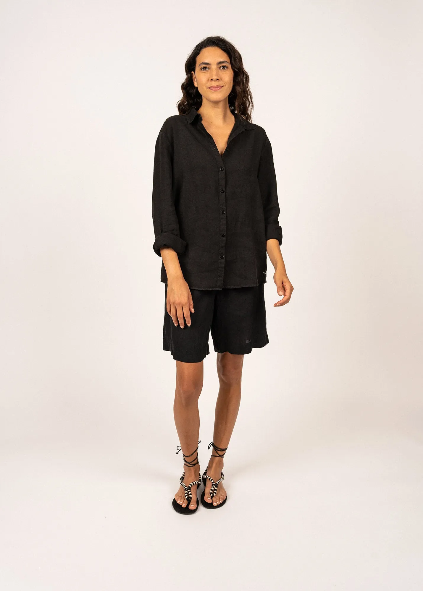 Rebecca linen shirt - plain, with long sleeves (NOIR)