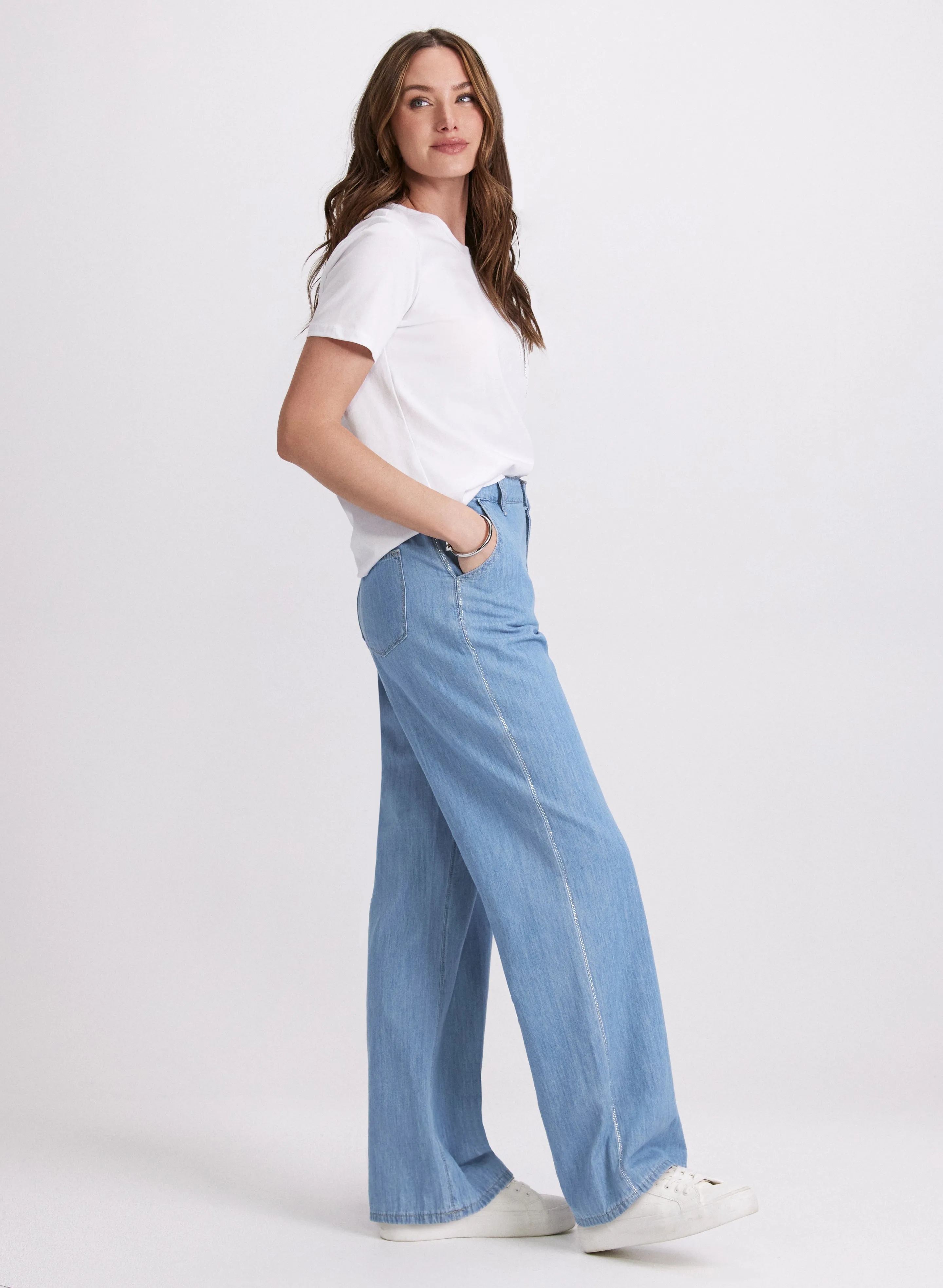 Stone Embellished Wide-Leg Jeans